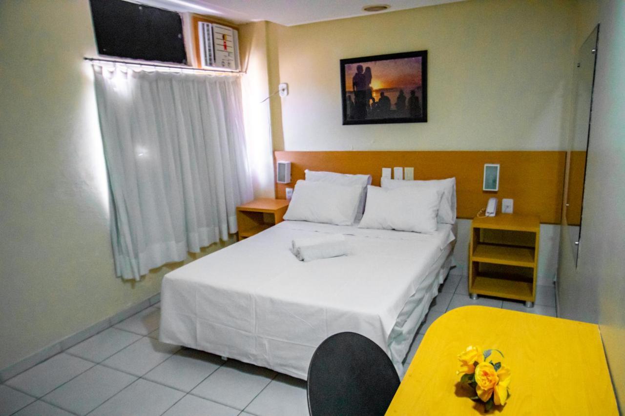 Piramide Pituba - Rua Pernambuco Hotel 3*